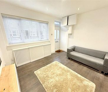 2 bedroom house to rent - Photo 2