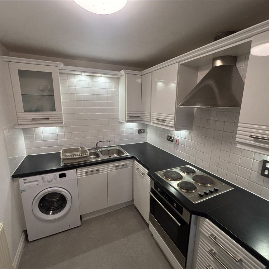 2 bedroom apartment to rent - Photo 1
