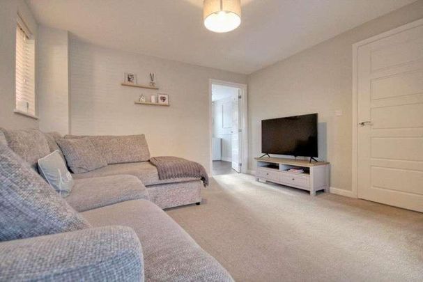 Ploughmans Gardens, Woodmansey, Beverley, HU17 - Photo 1