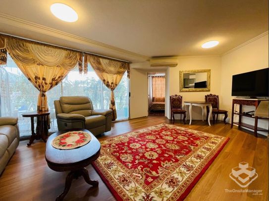 Fully Furnished 1-Bedroom Apartment in the Heart of South Brisbane - Photo 1