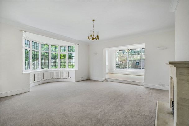 A five bedroom detached family home with a garage and off-street parking in Wendover. - Photo 1