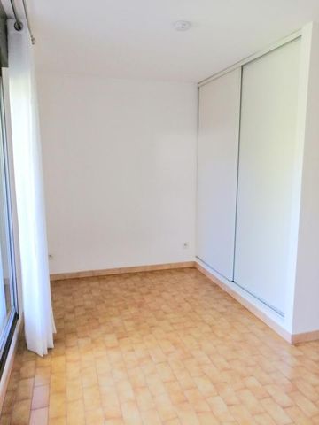 Studio 21 m², kitchenette équipée, avec balcon. - Photo 2