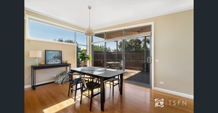 Stunning Two Bedroom Fully Furnished Townhouse - Available May 2026 - Photo 3