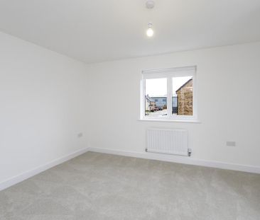 2 bedroom semi-detached house to rent - Photo 2