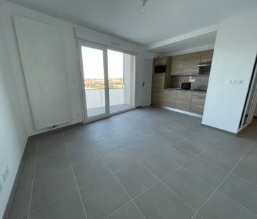 Location Appartement 2 pièces 41m² - Photo 2