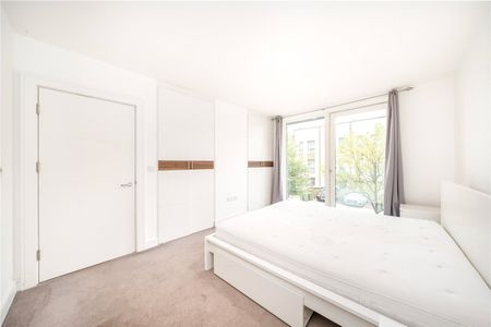 Handley Drive, London, SE3 9GA - Photo 4
