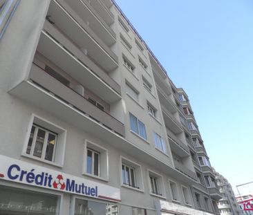 Location Appartement 3 pièces 71m² GRENOBLE 38100 - Photo 3