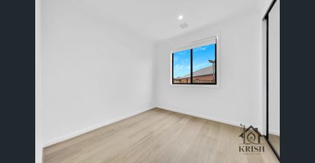 QUALITY HOME WITH FANTASTIC NEIGHBOURHOOD - Photo 4