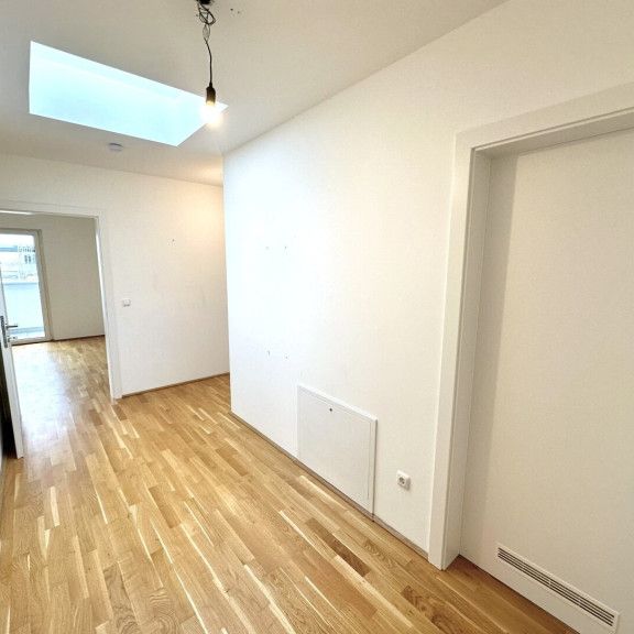 Traumhafte Dachgeschosswohnung in Top-Lage! - Photo 1