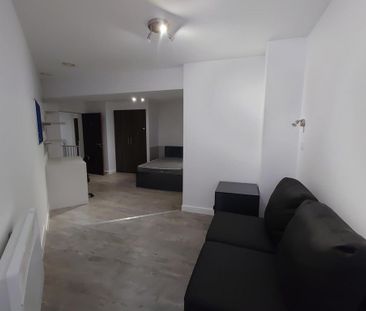 1 bedroom in a house share to rent - Photo 6