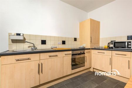 2 bedroom apartment to rent - Photo 3