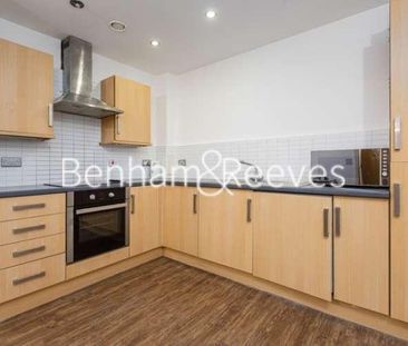 Bellevue Court, Hounslow, TW3 - Photo 3