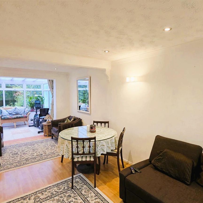 Marlins Turn, HP1 3LL, Hemel Hempstead - Photo 1