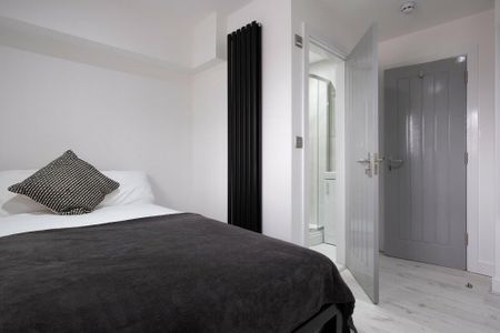 5 bedroom house to rent - Photo 2