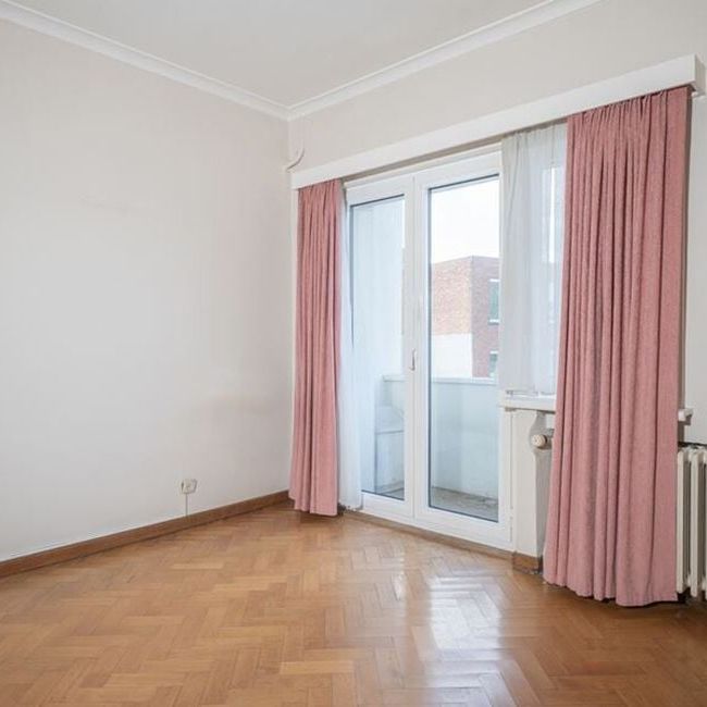 Appartement te huur in Sint-Niklaas voor € 1.050 met 3 slaapkamers - Photo 1