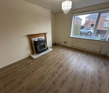 2 bedroom end of terrace house to rent - Photo 1