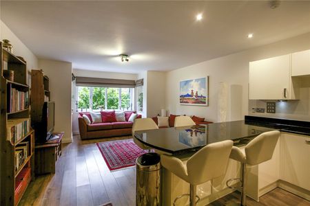 Epsom Road, Guildford, Surrey, GU1 2LE - Photo 2