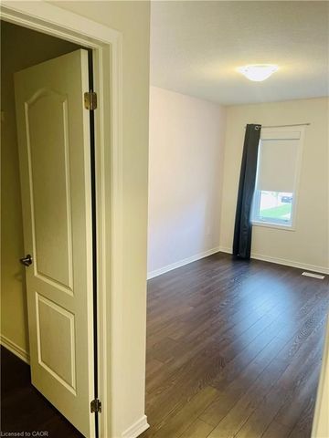 For Lease - 74 Oaktree Drive, Haldimand, Ontario - Photo 4