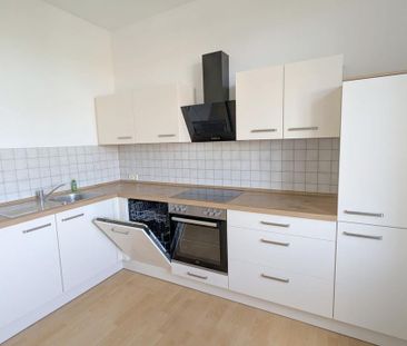 2 Zimmer mit Balkon, EBK, zentral gelegen! - Photo 5