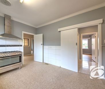 WELL PRESENTED FAMILY HOME - Photo 2