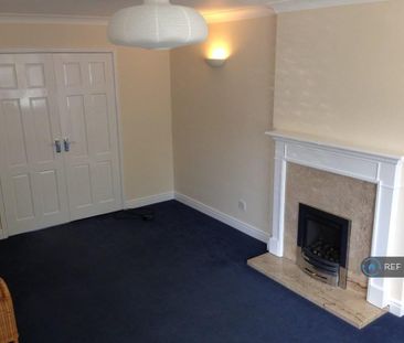 4 bedroom detached house to rent - Photo 1