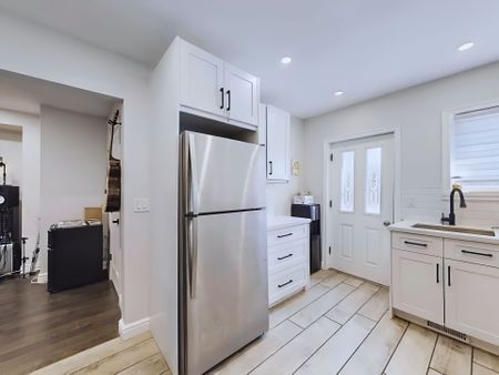For Lease - 200 WATERLOO Avenue Unit# 2nd Floor, Guelph, Ontario - Photo 2
