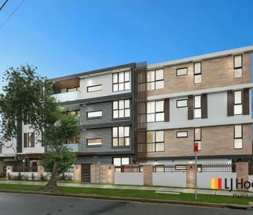 Sleek & Modern One-Bedroom Apartment - Move-In Ready - Photo 5