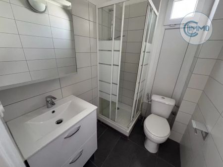Location Appartement 2 pièces 41m² NICE 06000 - Photo 4