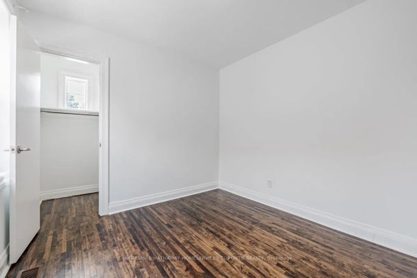 Detached Home For Lease | E8469718 - Photo 1