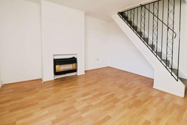 2 bedroom semi-detached house to rent - Photo 1