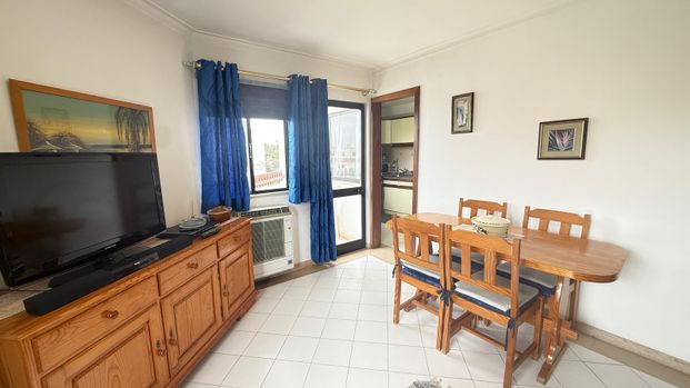 Apartamento T1 com varanda em condomínio com piscina, a pouca distância da Marina de Vilamoura - Photo 1