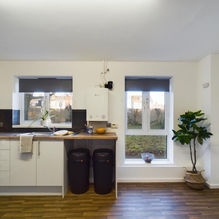 4 bedroom house to rent - Photo 1