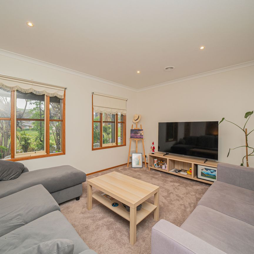 Neat & Complete! - Photo 1