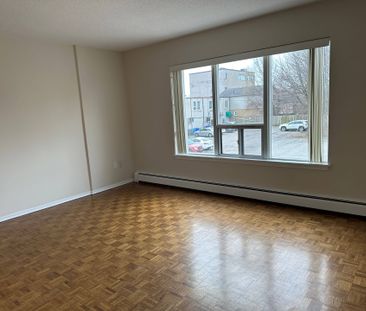 For Lease - 7 Mohawk Avenue Unit# 2, Mississauga, Ontario - Photo 6