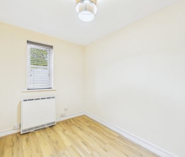 Lovegrove Drive, Slough, Berkshire,SL2 - Photo 3