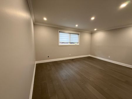 For Lease - 3941 Longo Circle Unit# 1, Mississauga, Ontario - Photo 4