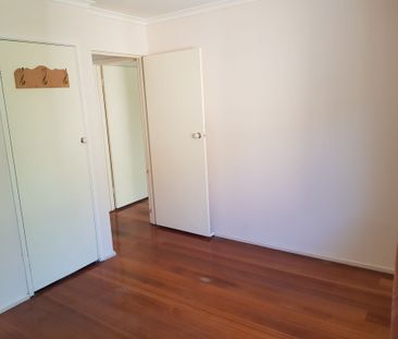 Family Home for Lease - Prime Wantirna Location! - Photo 4