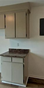 N-Rosemont 4.5 HAUT TRIPLEX près de tout; pas besoin de voiture! - Photo 3