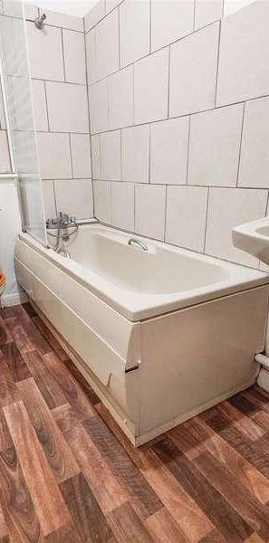 Milton Avenue, Westcliff On Sea, Essex, SS0 - Photo 1