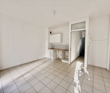 Location Appartement 2 pièces 34m² POINTE A PITRE 97110 - Photo 1