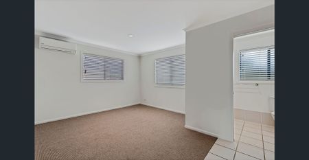 Beach or Pool? You Choose - Spacious Coastal Duplex Few Minutes to the Sand - Photo 3