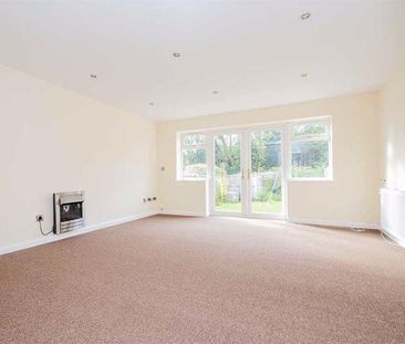 2 bedroom semi-detached house to rent - Photo 6
