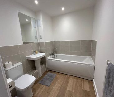 2 bedroom flat to rent - Photo 3