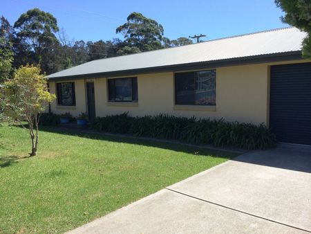 1 Christopher Crescent, Batehaven, NSW 2536 - Photo 3