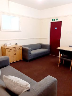 Room in a Shared House, Gray Street, L20 - Photo 1