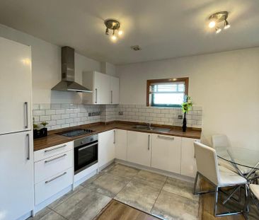 2 bedroom flat to rent - Photo 6