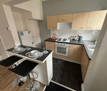 3 bedroom terraced house to rent - Photo 6