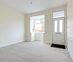 2 BEDROOM House - Mid Terrace - Photo 5