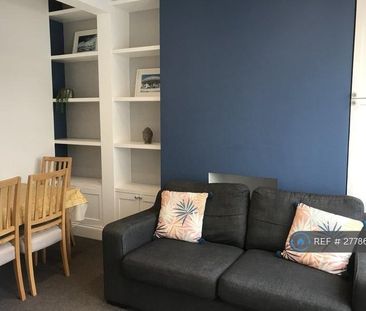 1 bedroom in a house share to rent - Photo 6