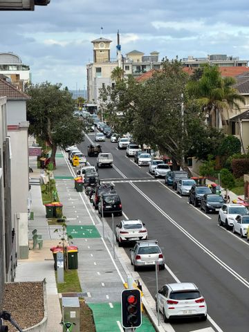 Bondi Beach - Photo 2